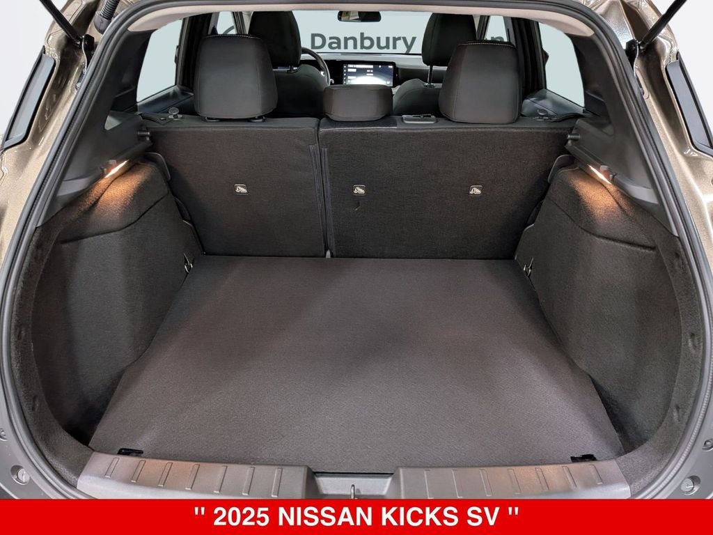2025 Nissan Kicks SV