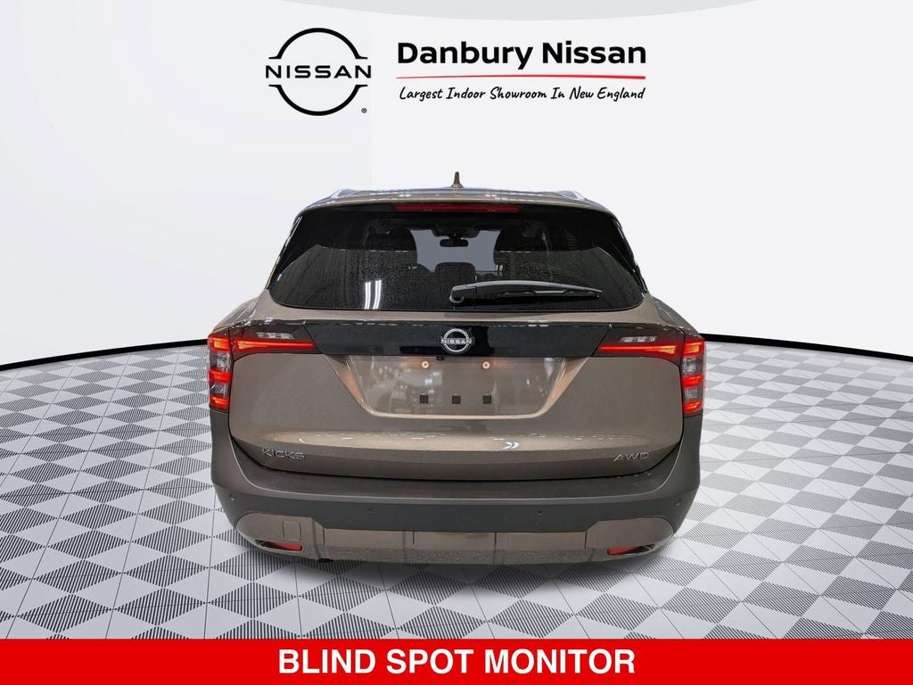 2025 Nissan Kicks SV