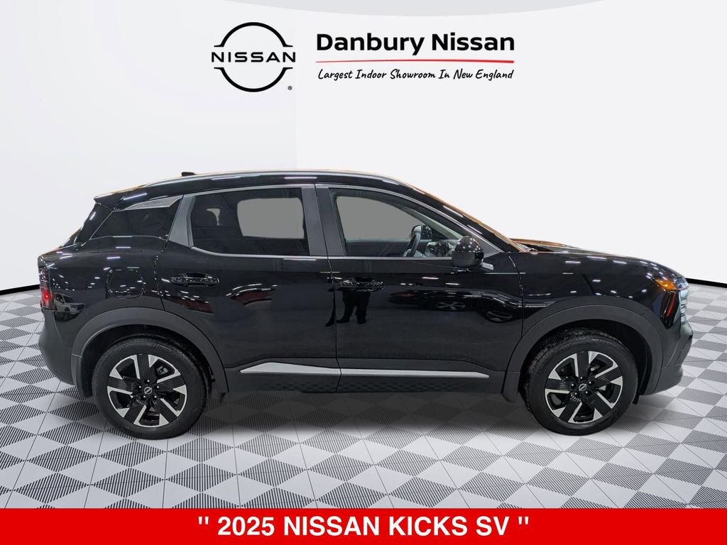 2025 Nissan Kicks SV