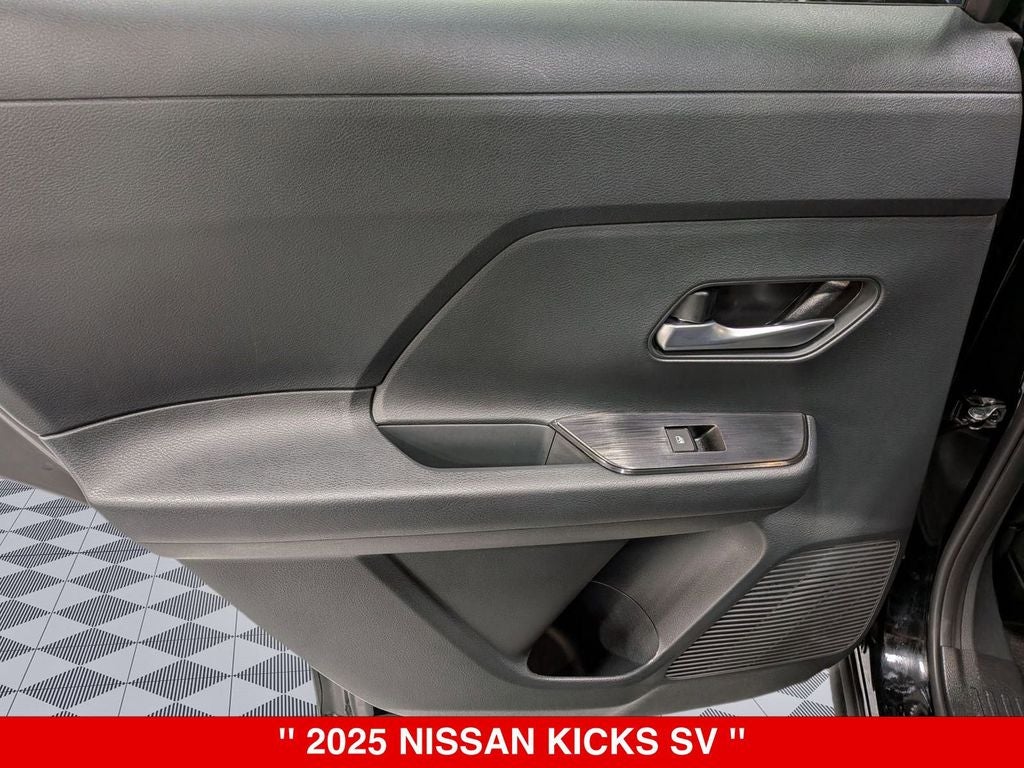 2025 Nissan Kicks SV