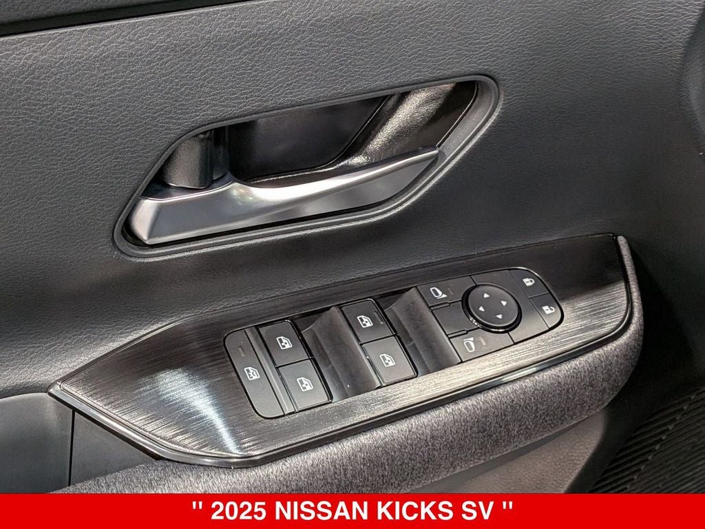 2025 Nissan Kicks SV