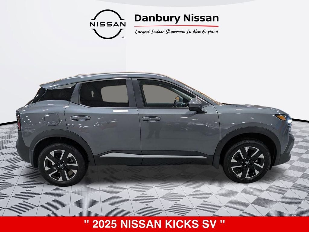 2025 Nissan Kicks SV