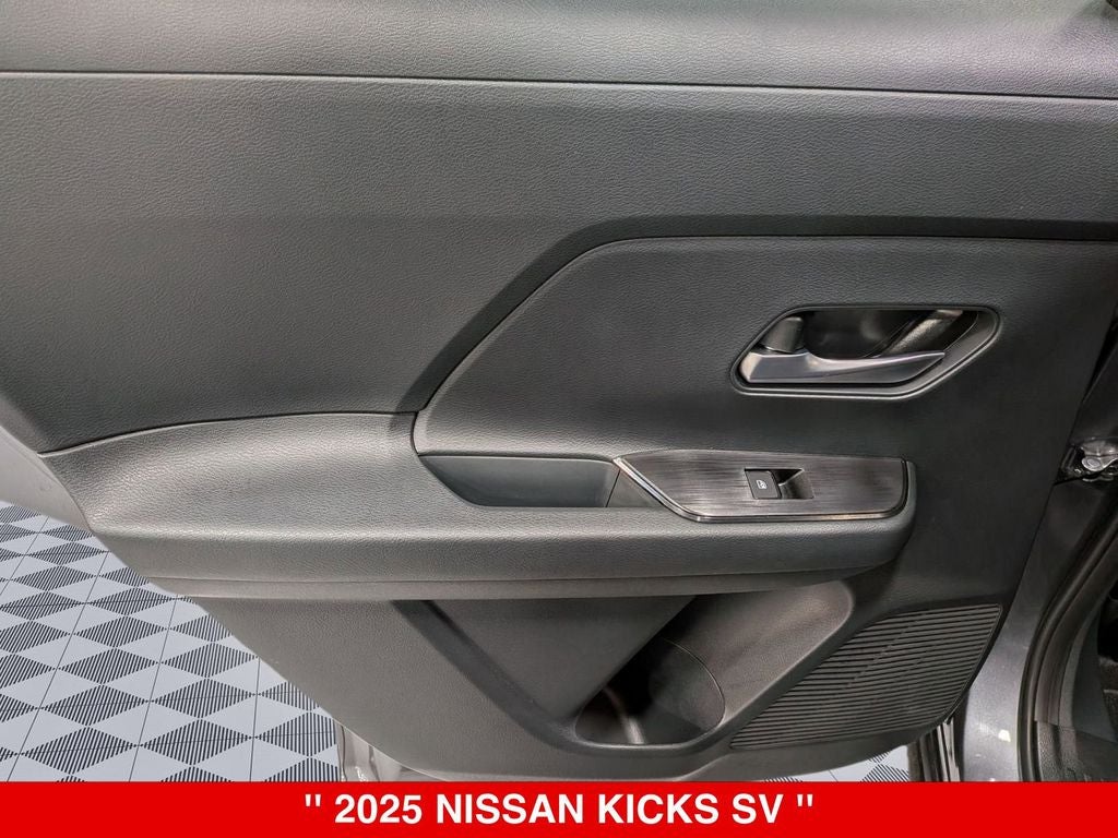 2025 Nissan Kicks SV