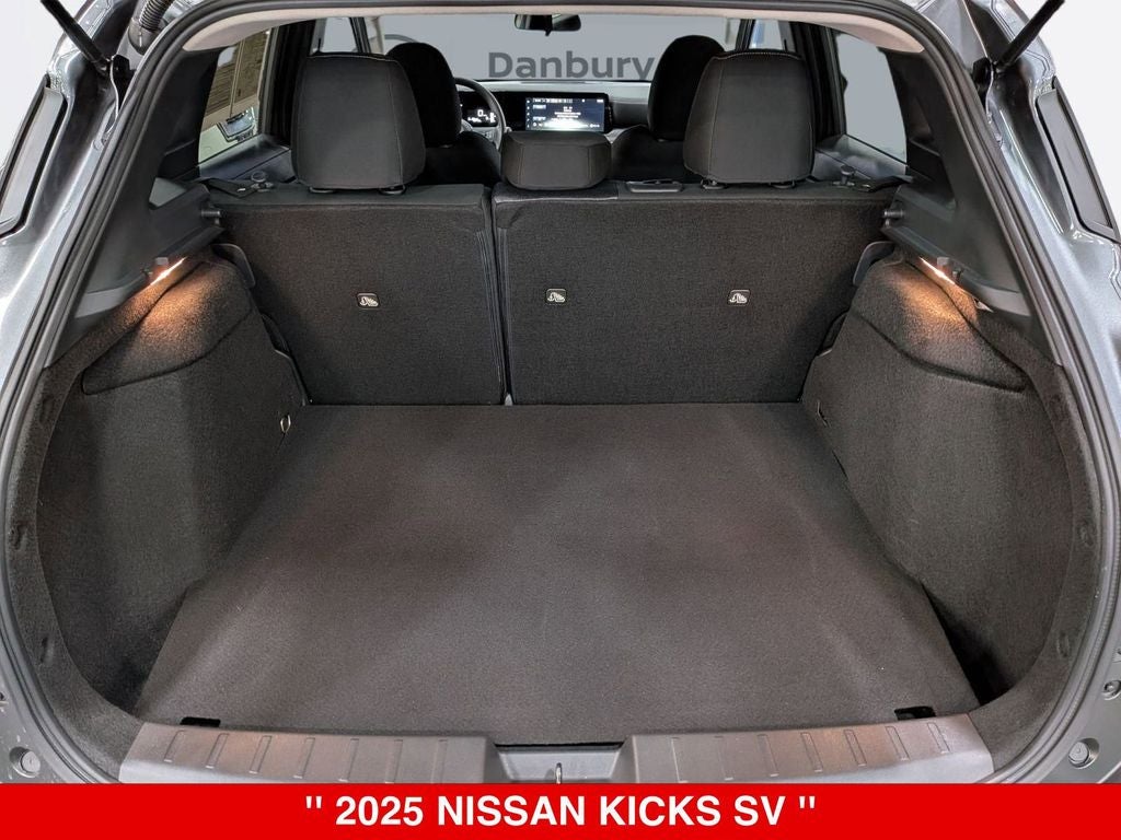 2025 Nissan Kicks SV