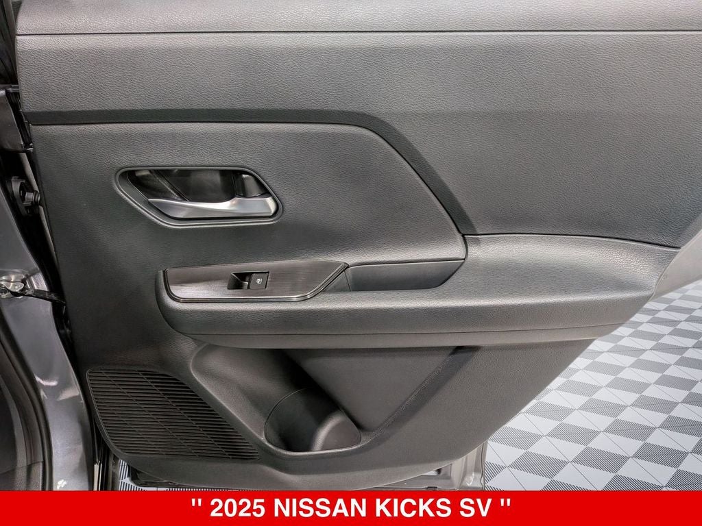 2025 Nissan Kicks SV
