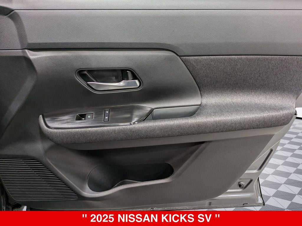 2025 Nissan Kicks SV