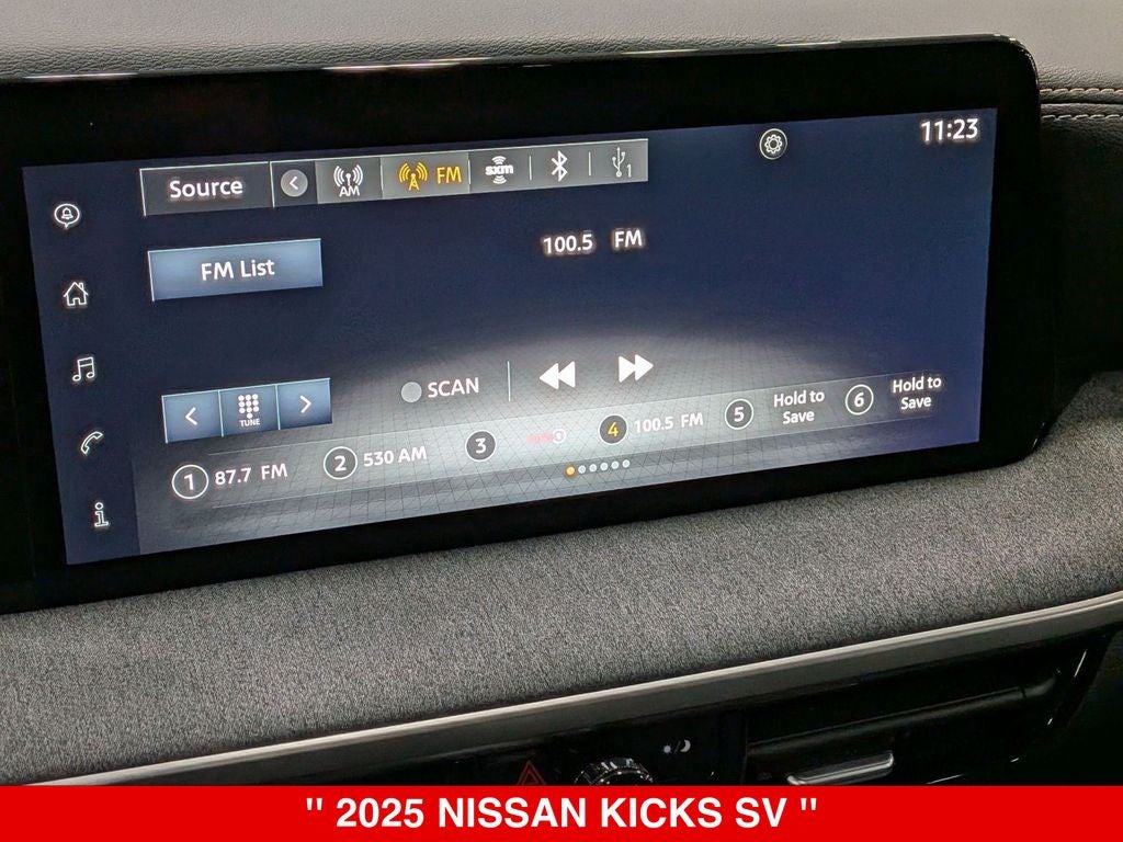 2025 Nissan Kicks SV