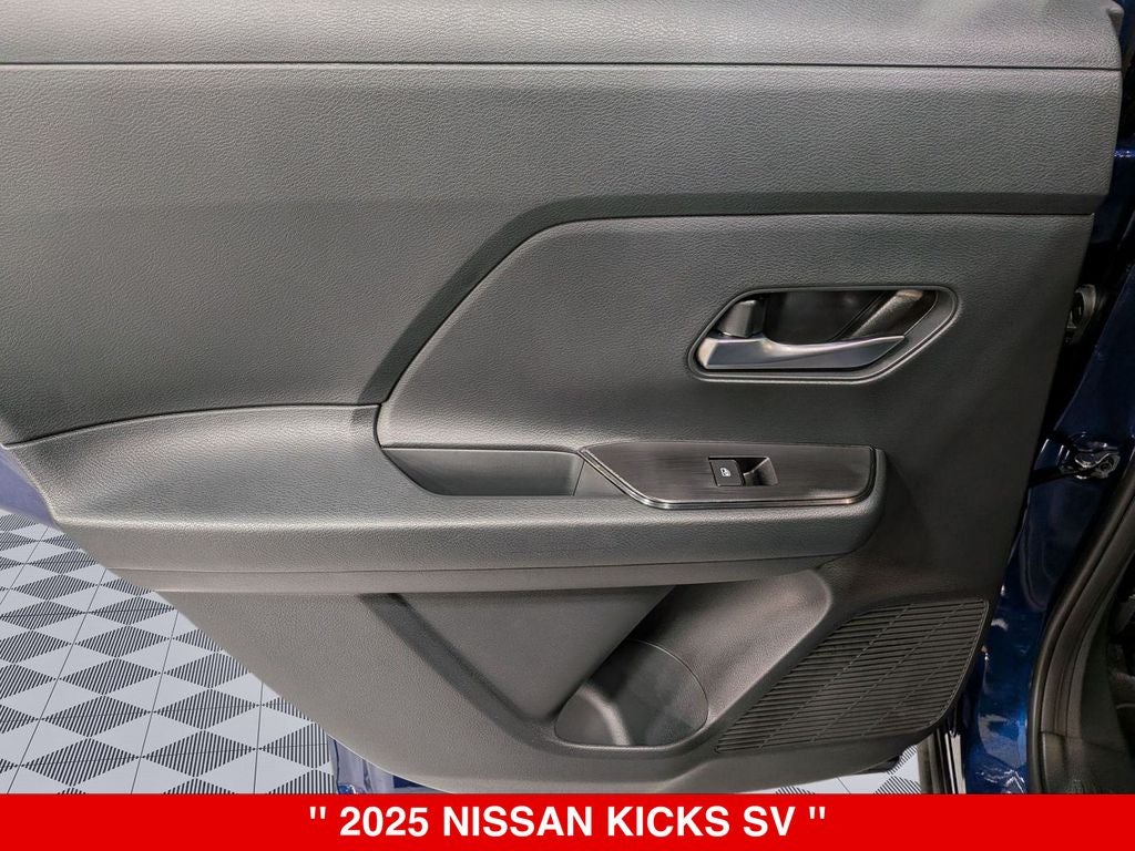 2025 Nissan Kicks SV