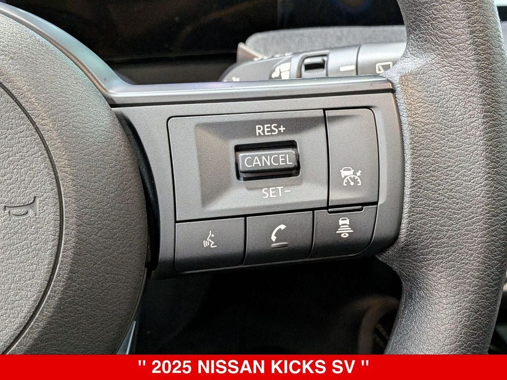 2025 Nissan Kicks SV