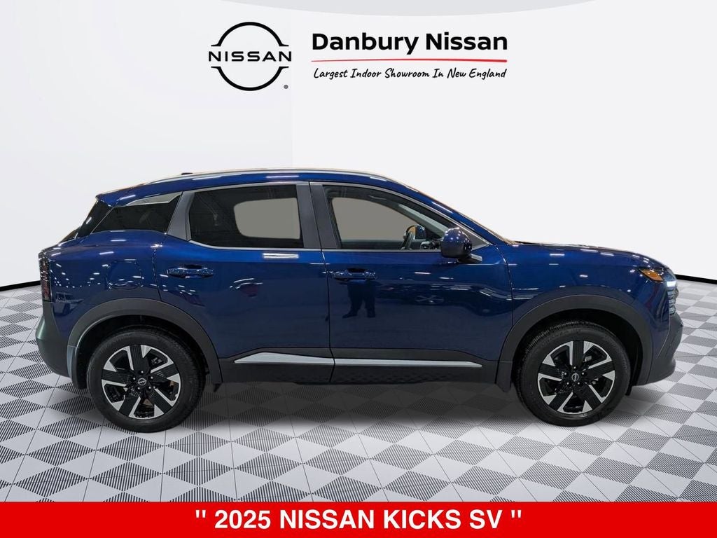 2025 Nissan Kicks SV
