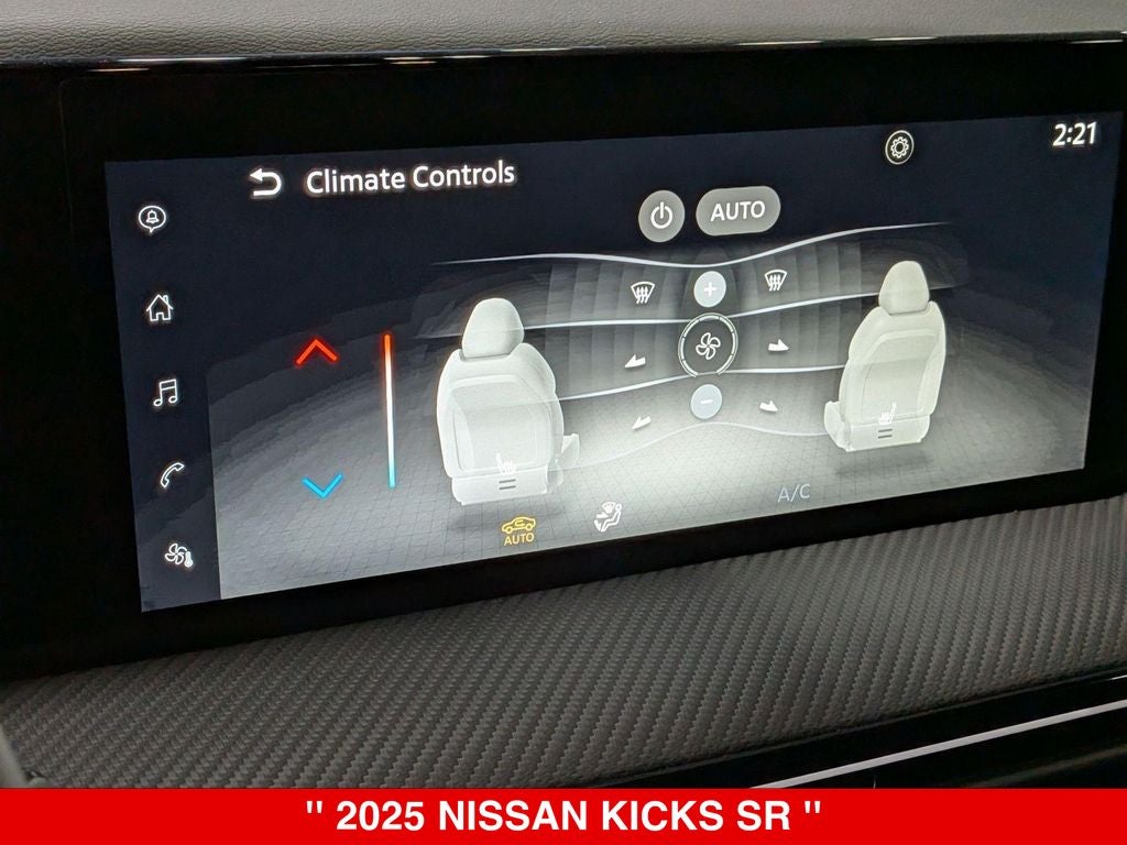 2025 Nissan Kicks SR