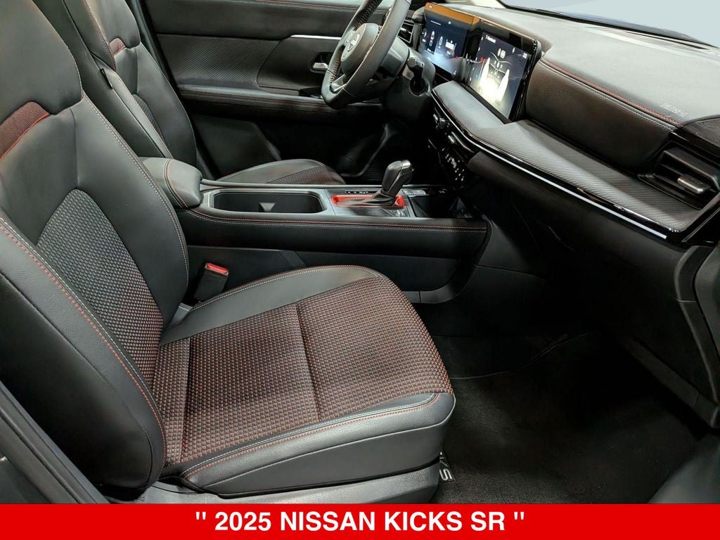 2025 Nissan Kicks SR
