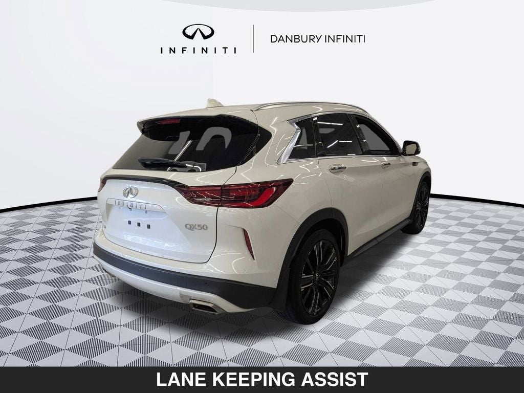 2022 INFINITI QX50 LUXE