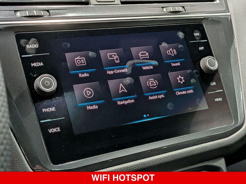2022 Volkswagen Tiguan 2.0T SEL R-Line