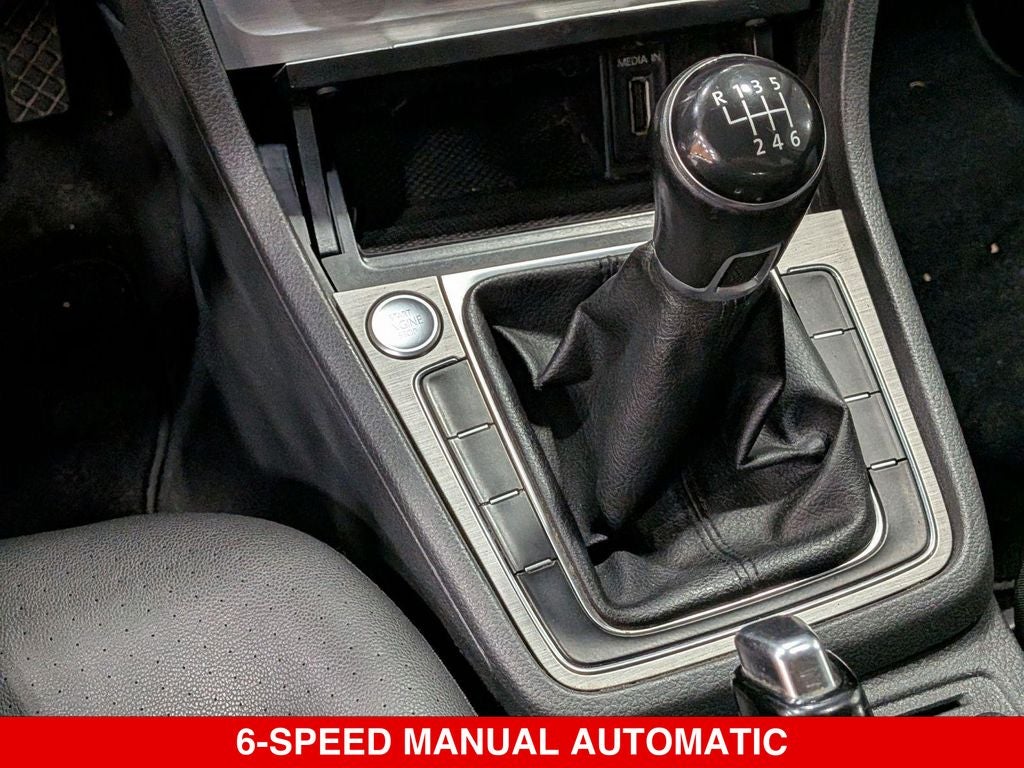 2015 Volkswagen Golf SportWagen S
