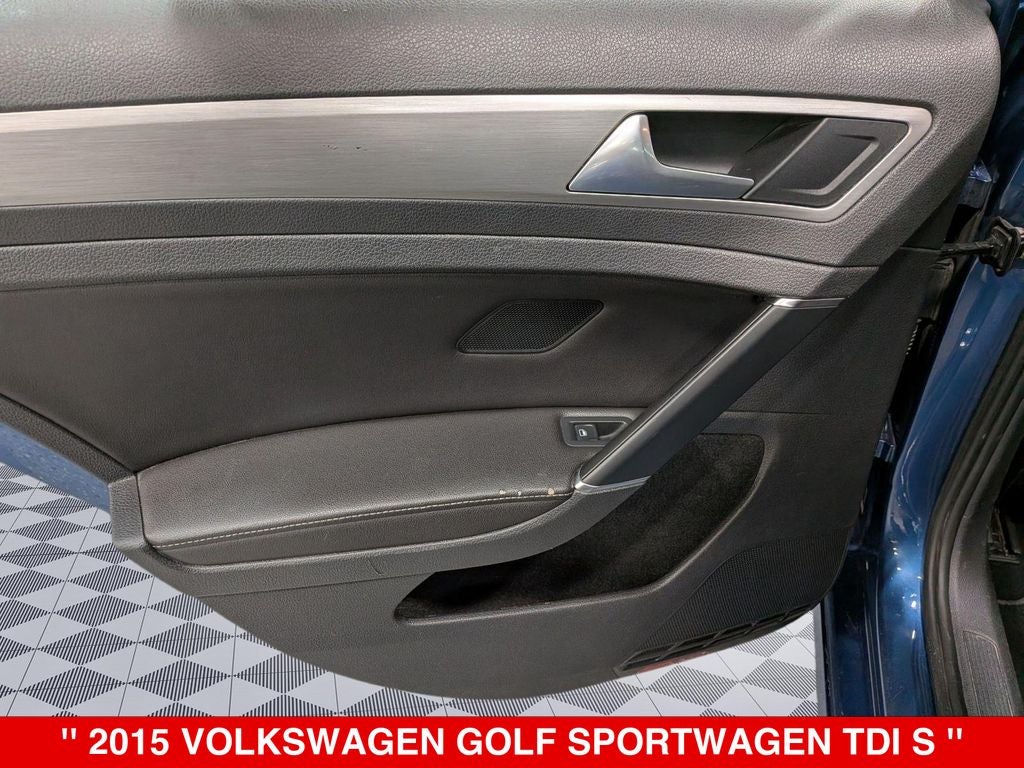 2015 Volkswagen Golf SportWagen S