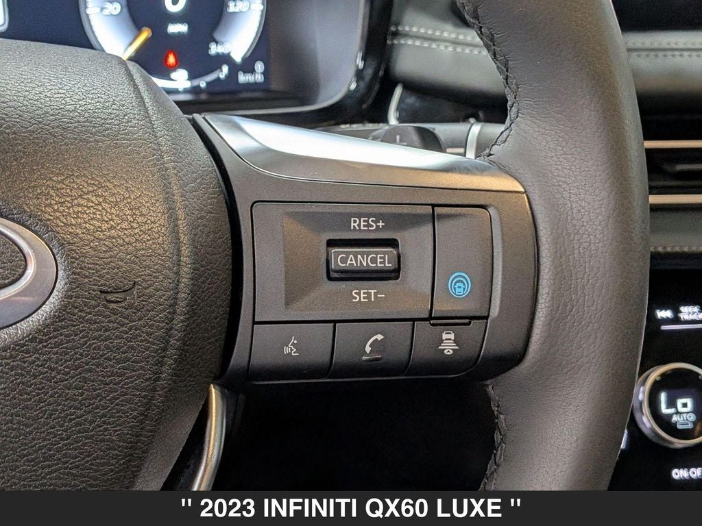 2023 INFINITI QX60 LUXE