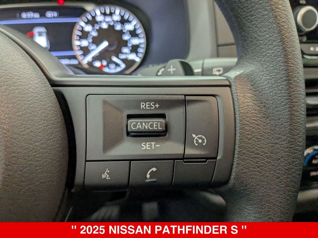 2025 Nissan Pathfinder S