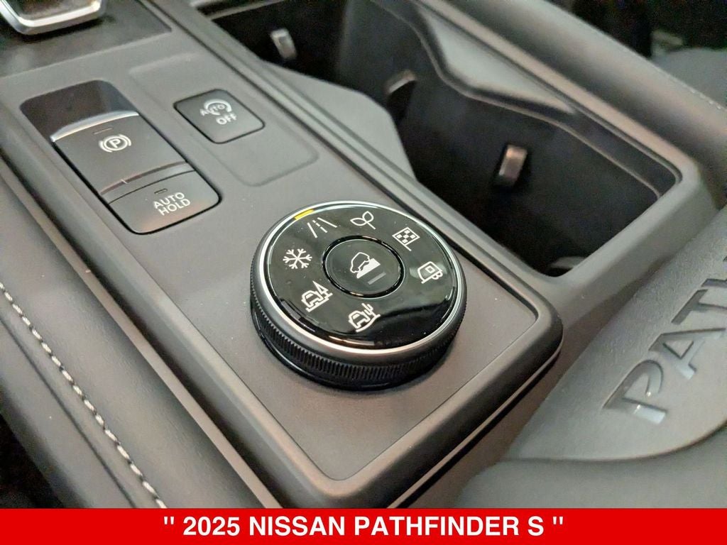 2025 Nissan Pathfinder S