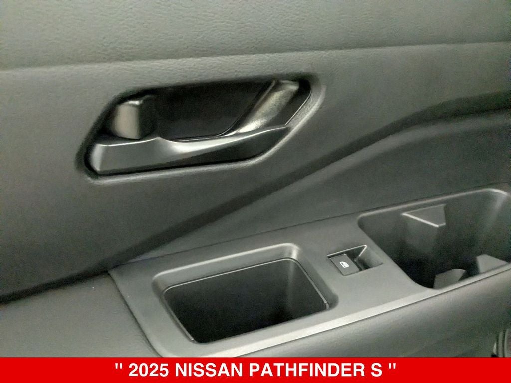 2025 Nissan Pathfinder S