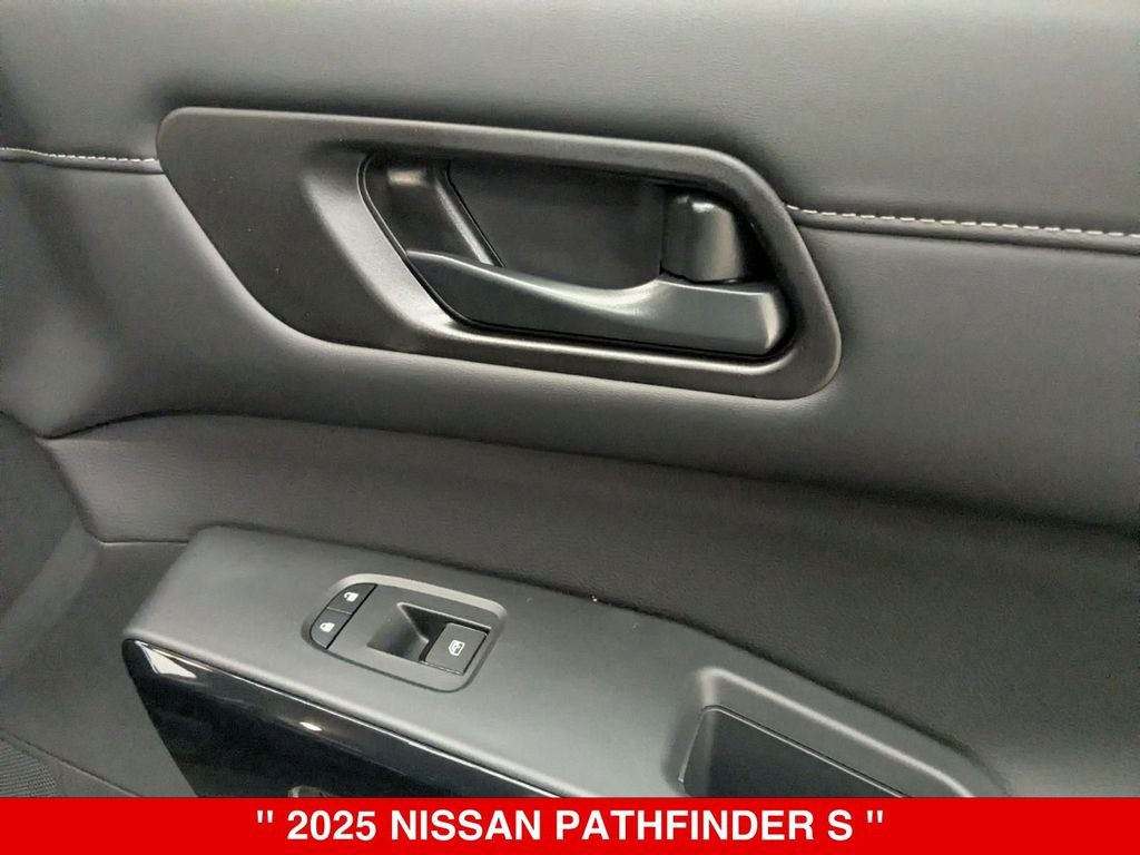 2025 Nissan Pathfinder S