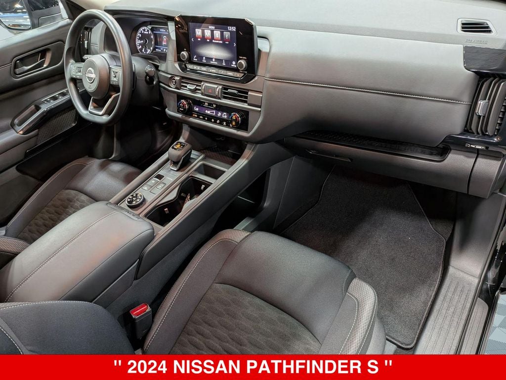 2024 Nissan Pathfinder S