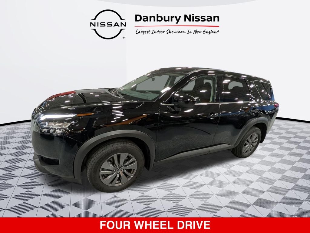 2024 Nissan Pathfinder S