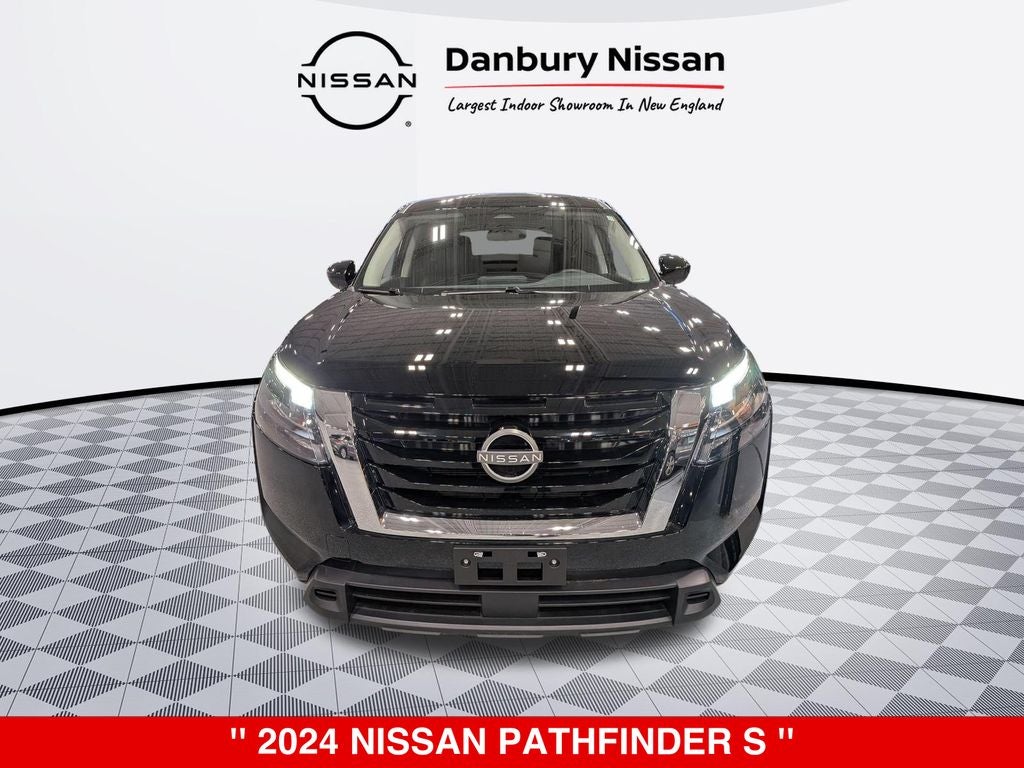2024 Nissan Pathfinder S