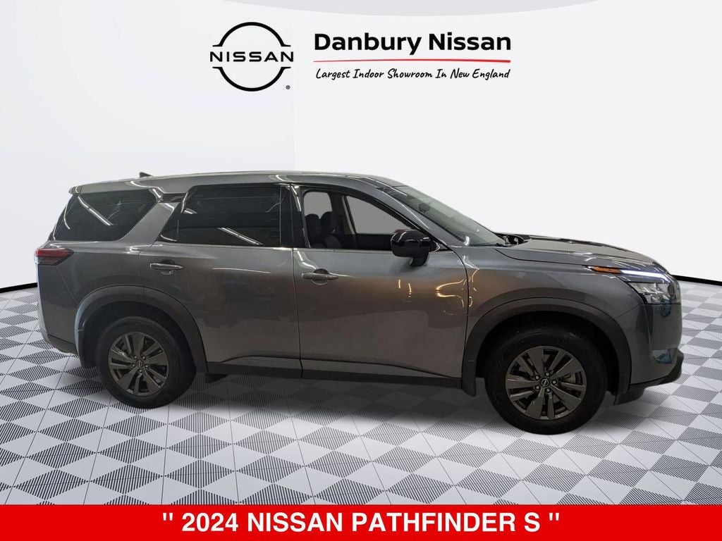 2024 Nissan Pathfinder S