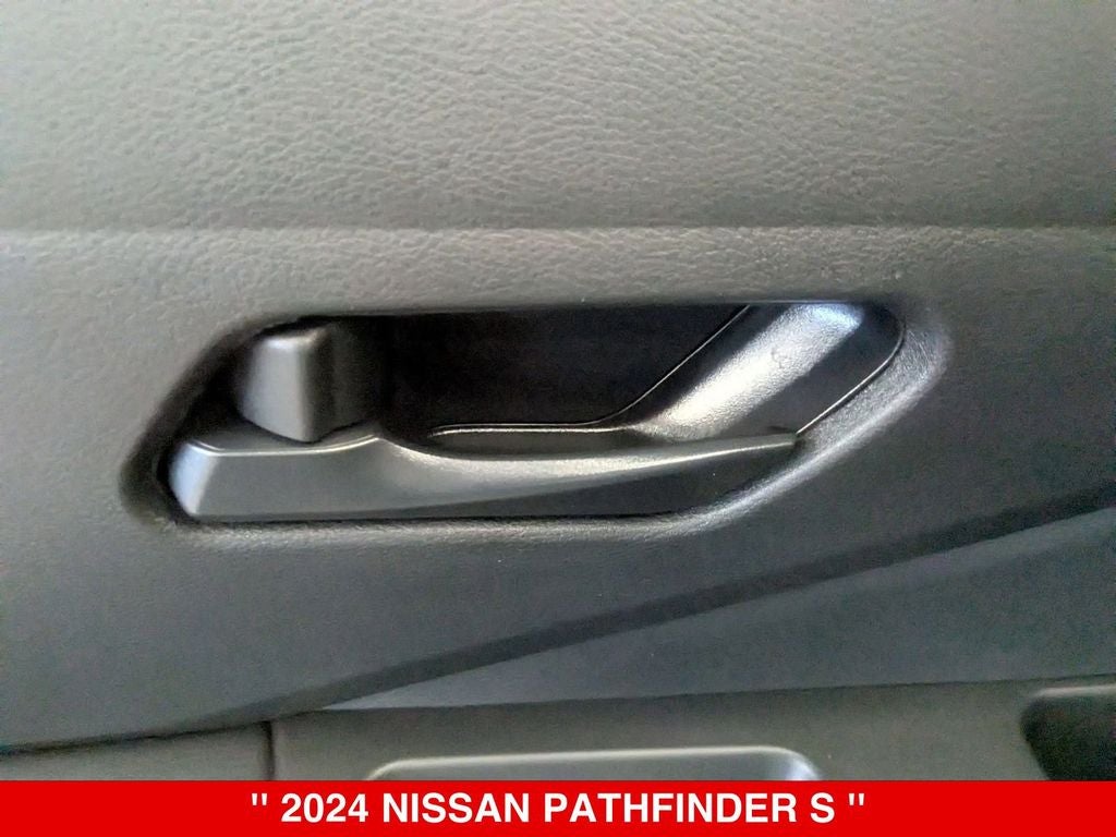 2024 Nissan Pathfinder S