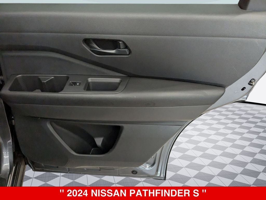2024 Nissan Pathfinder S