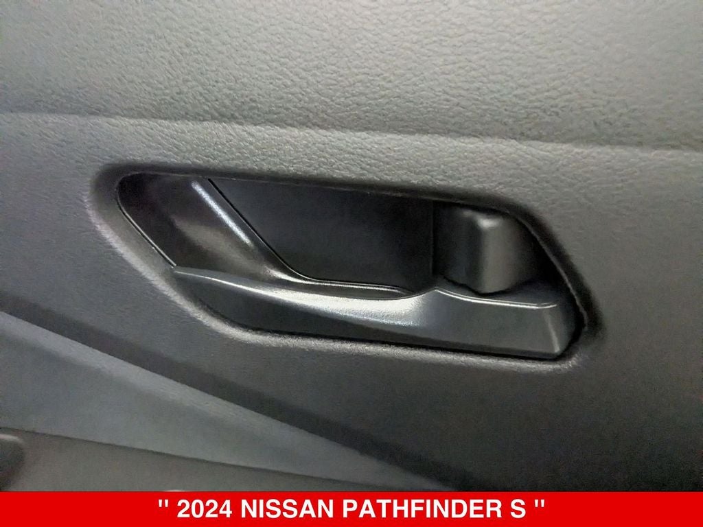 2024 Nissan Pathfinder S