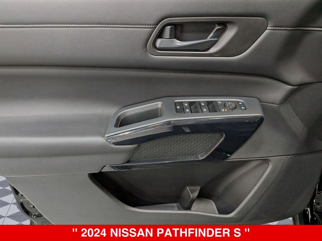 2024 Nissan Pathfinder S