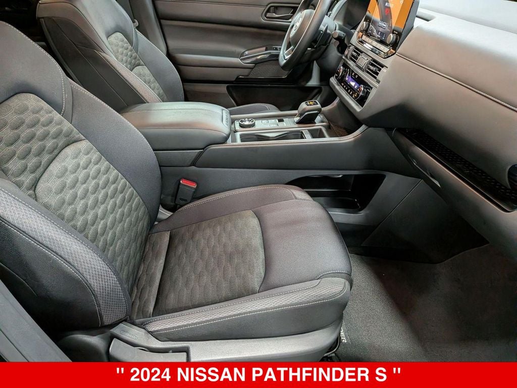 2024 Nissan Pathfinder S