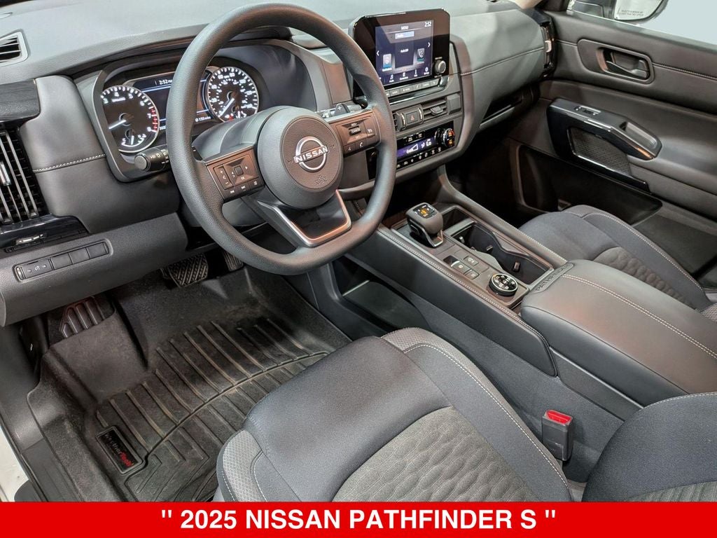 2025 Nissan Pathfinder S