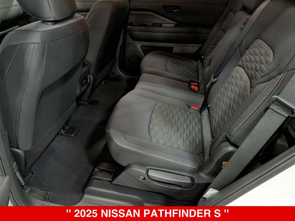 2025 Nissan Pathfinder S