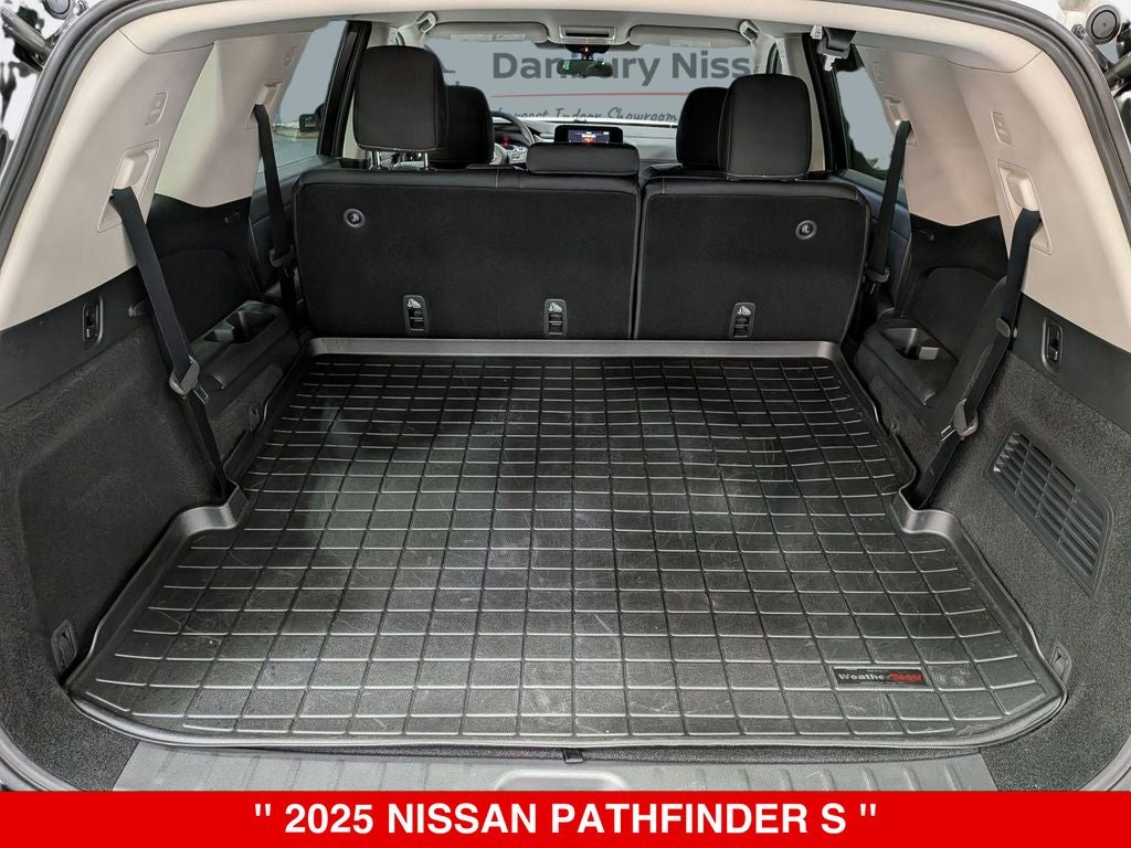 2025 Nissan Pathfinder S