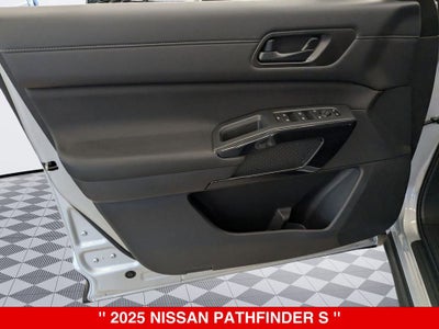 2025 Nissan Pathfinder S