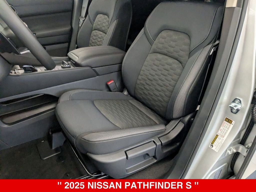 2025 Nissan Pathfinder S
