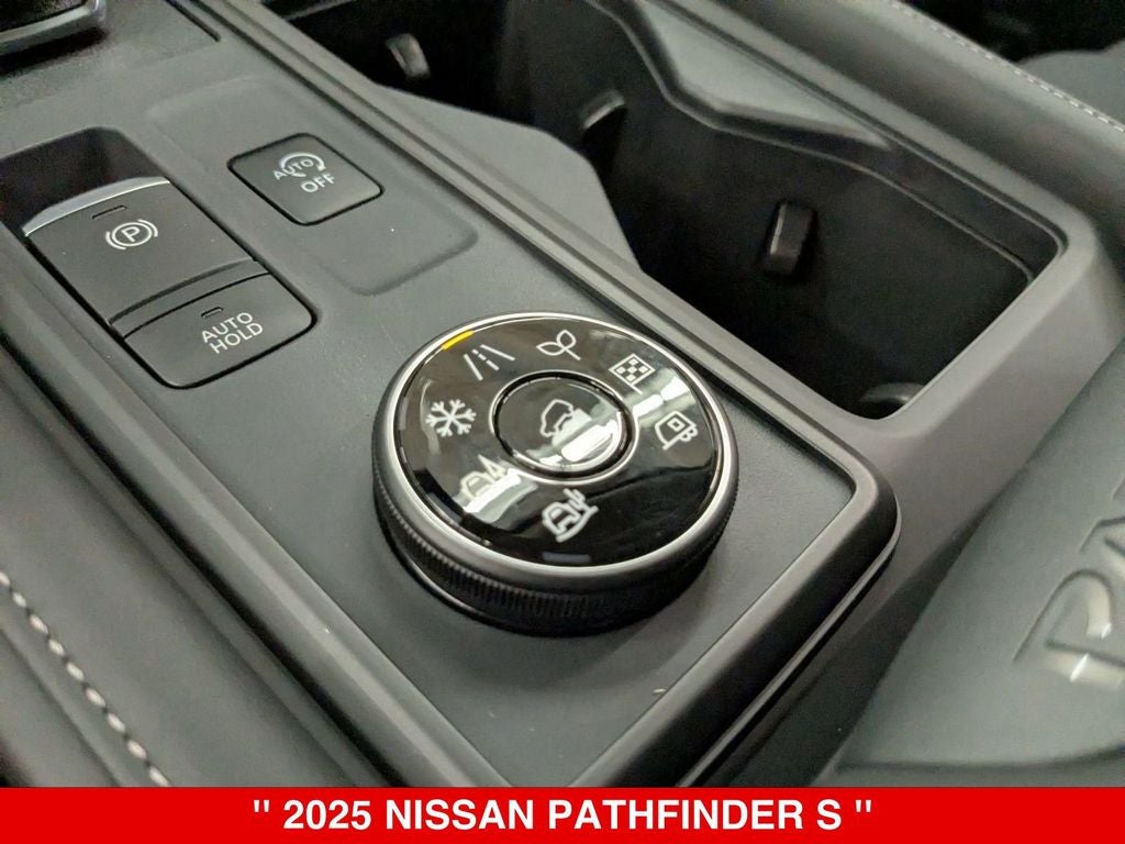 2025 Nissan Pathfinder S
