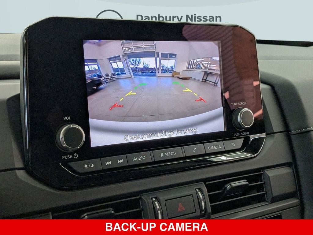 2025 Nissan Pathfinder S