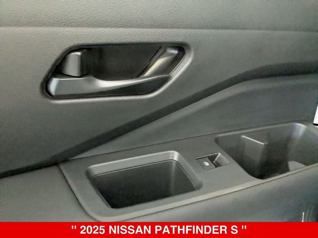 2025 Nissan Pathfinder S