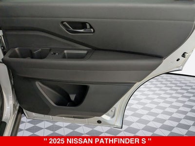 2025 Nissan Pathfinder S
