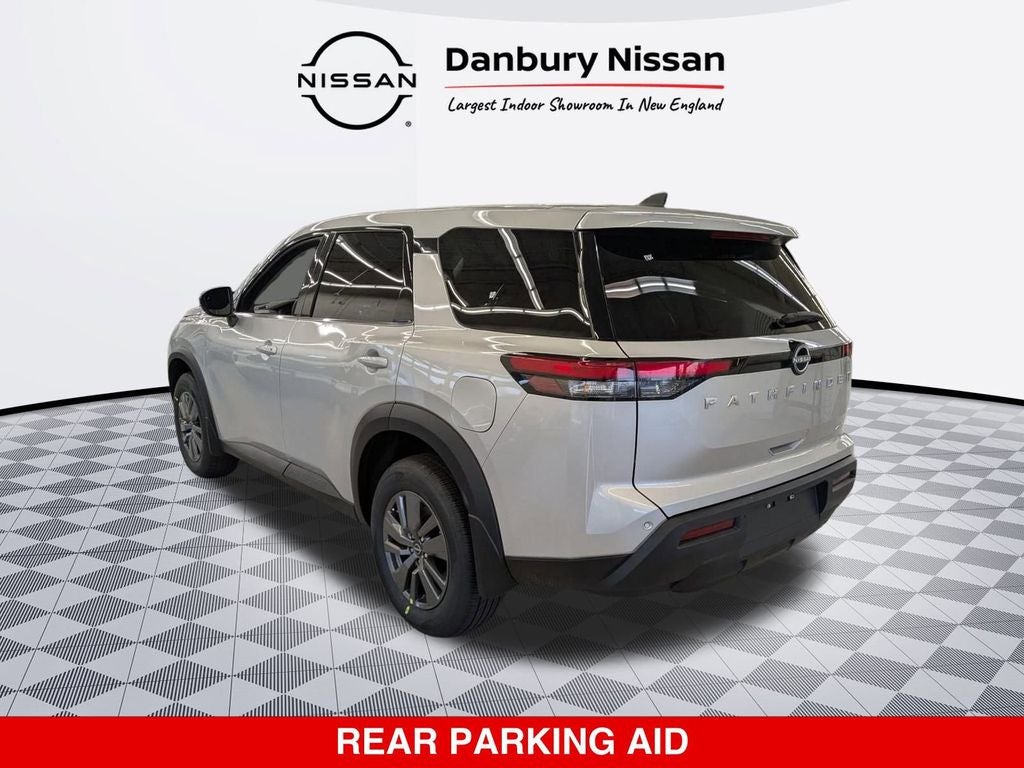 2025 Nissan Pathfinder S