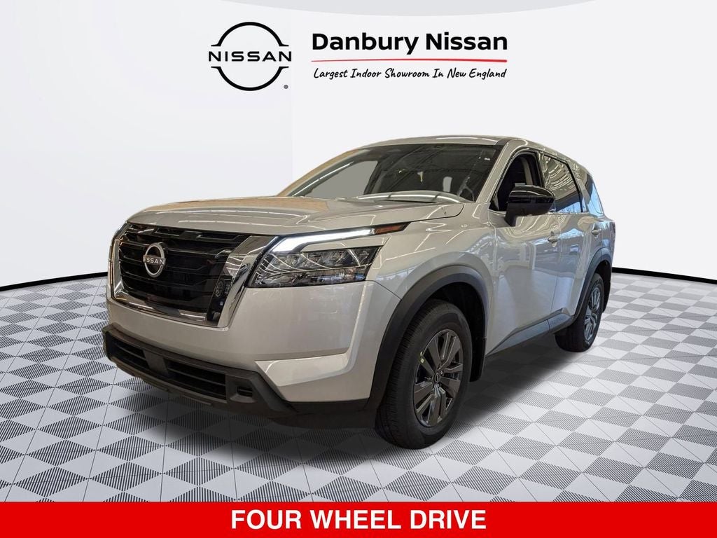 2025 Nissan Pathfinder S
