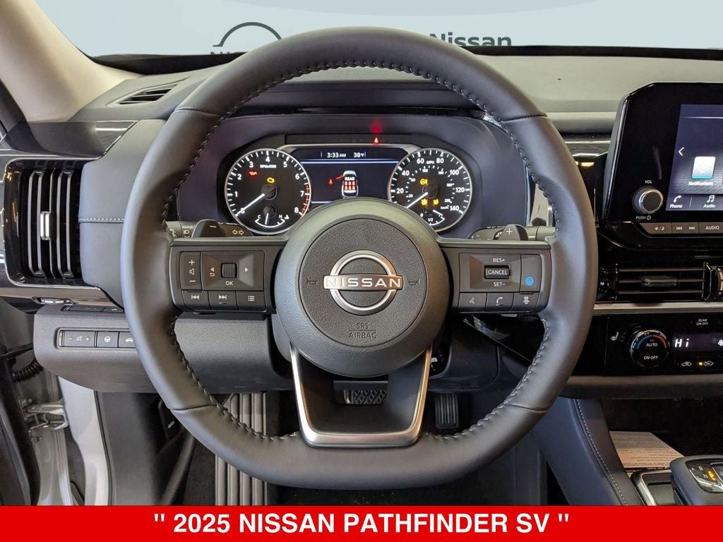 2025 Nissan Pathfinder SV