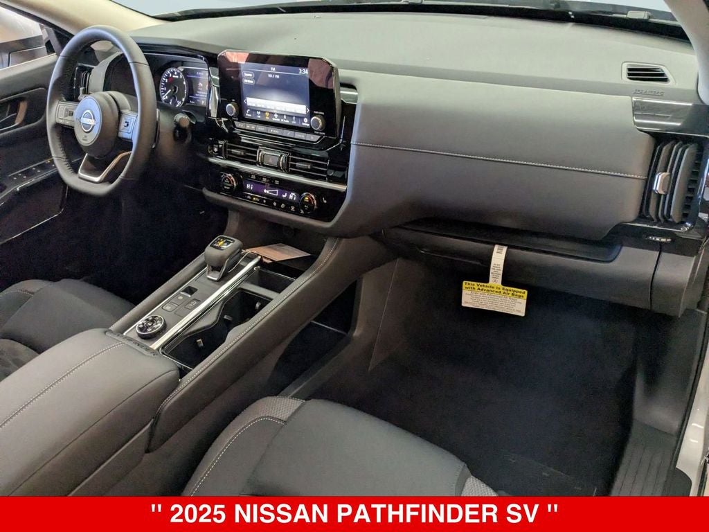2025 Nissan Pathfinder SV