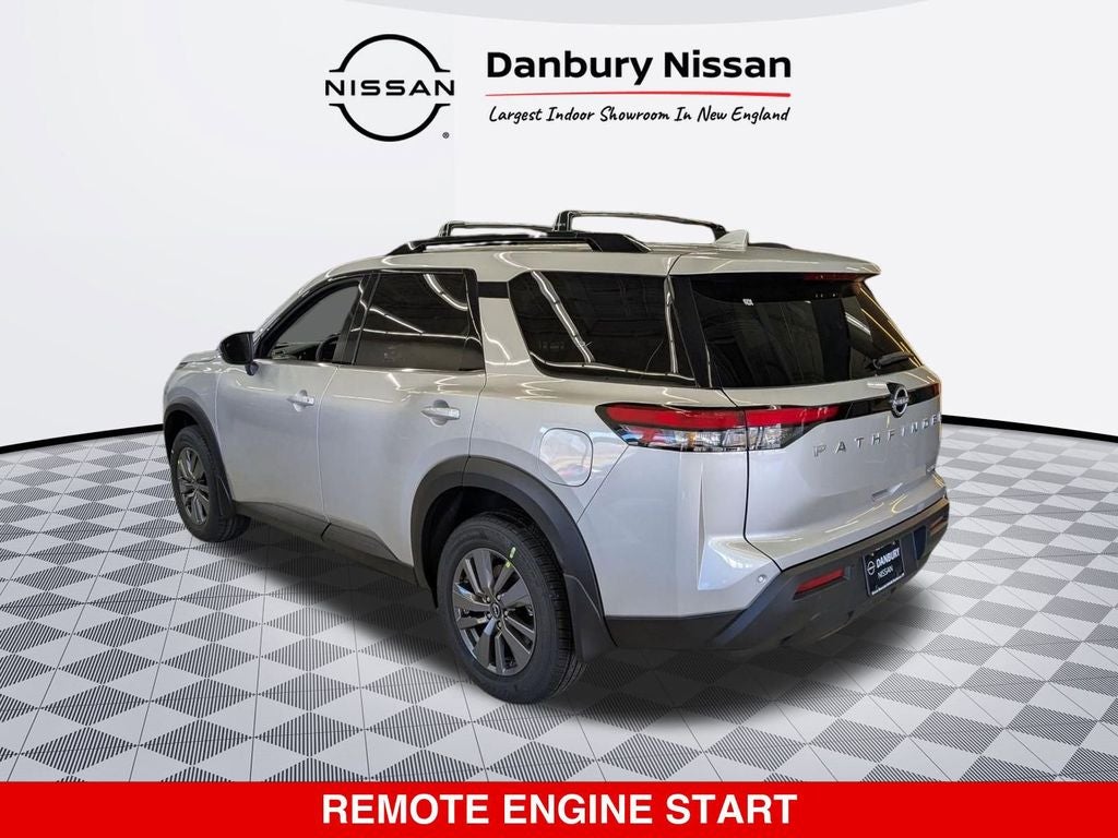2025 Nissan Pathfinder SV