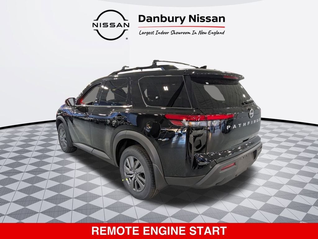 2025 Nissan Pathfinder SV