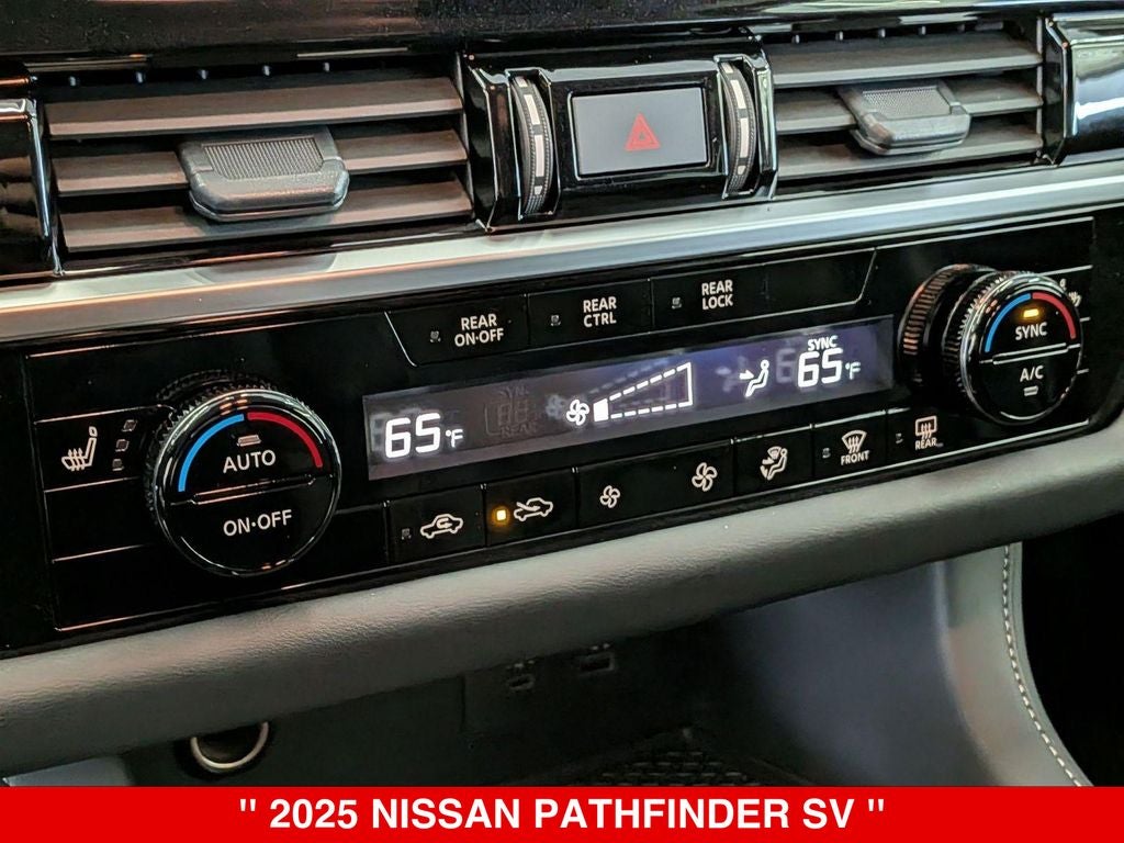 2025 Nissan Pathfinder SV